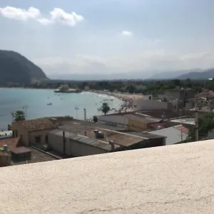 https://casa-nicolina.palermohotels.org